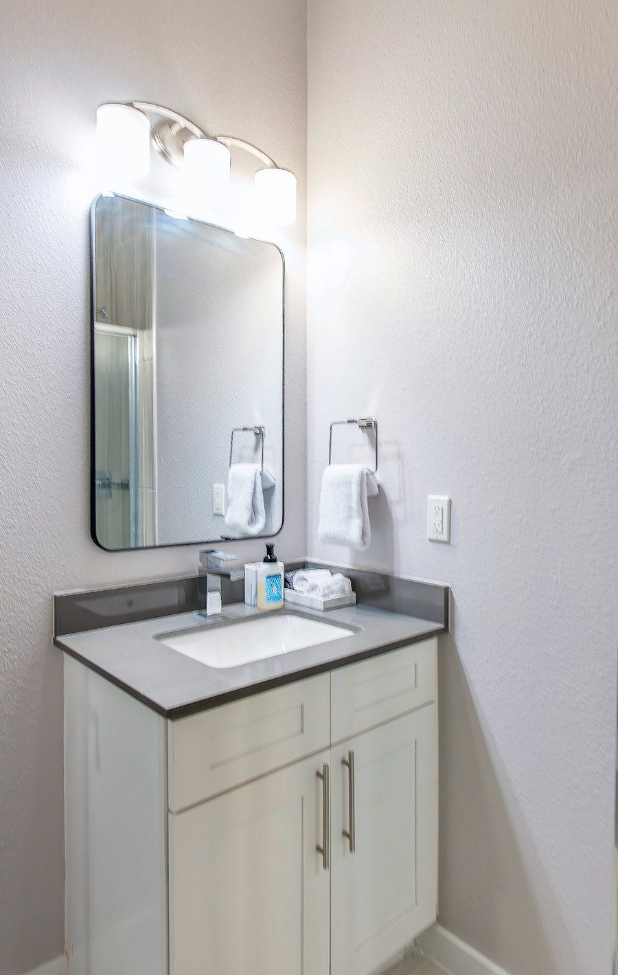 Furnished Finder property 713216_1 photo 3
