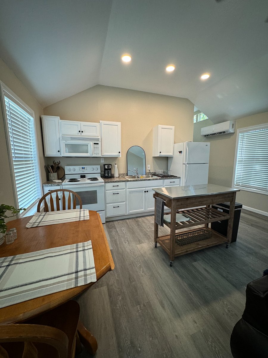 Furnished Finder property 713414_1 photo 2