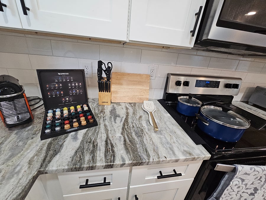 Complete cookware/bakeware and utensils