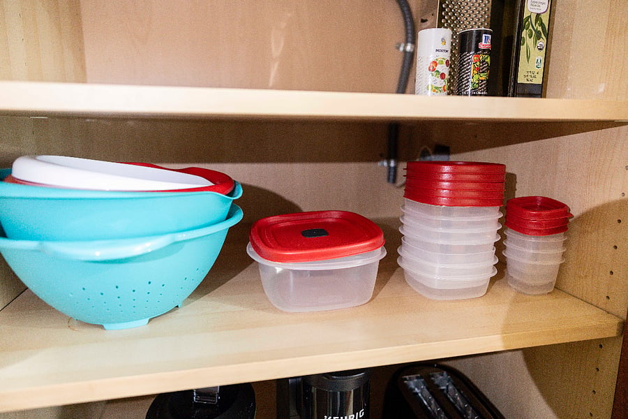 Tubberware and cooking bowls available