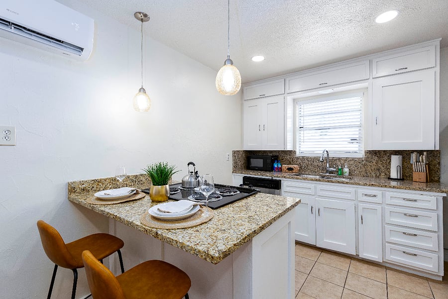 Furnished Finder property 713679_2 photo 11