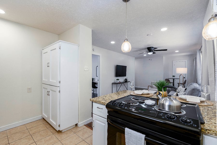 Furnished Finder property 713679_2 photo 16
