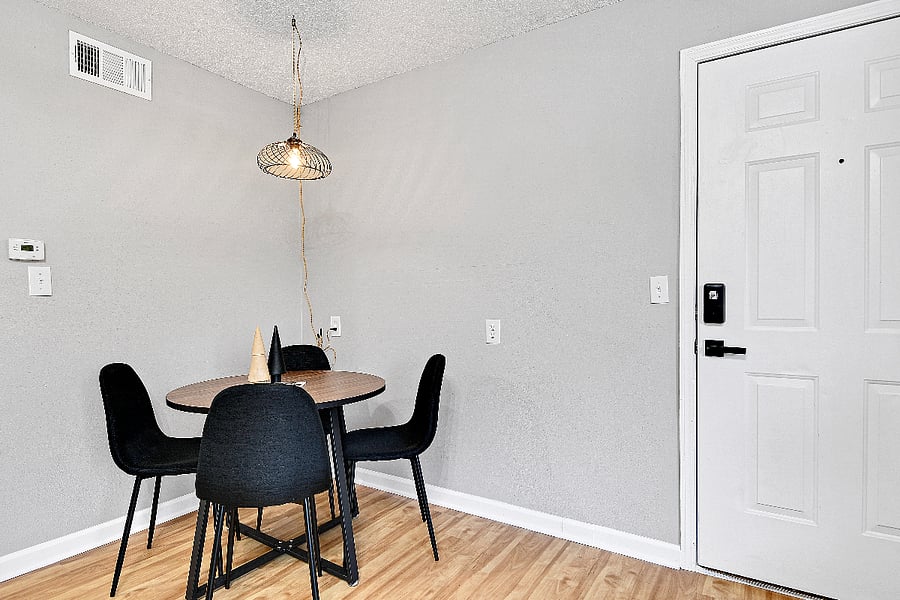 Furnished Finder property 713700_1 photo 8
