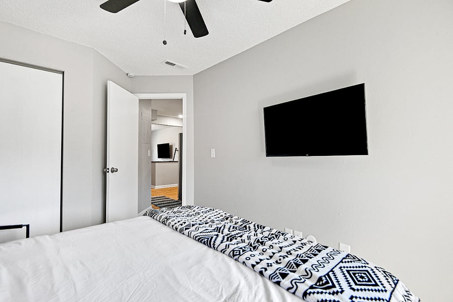 Furnished Finder property 713700_1 photo 31