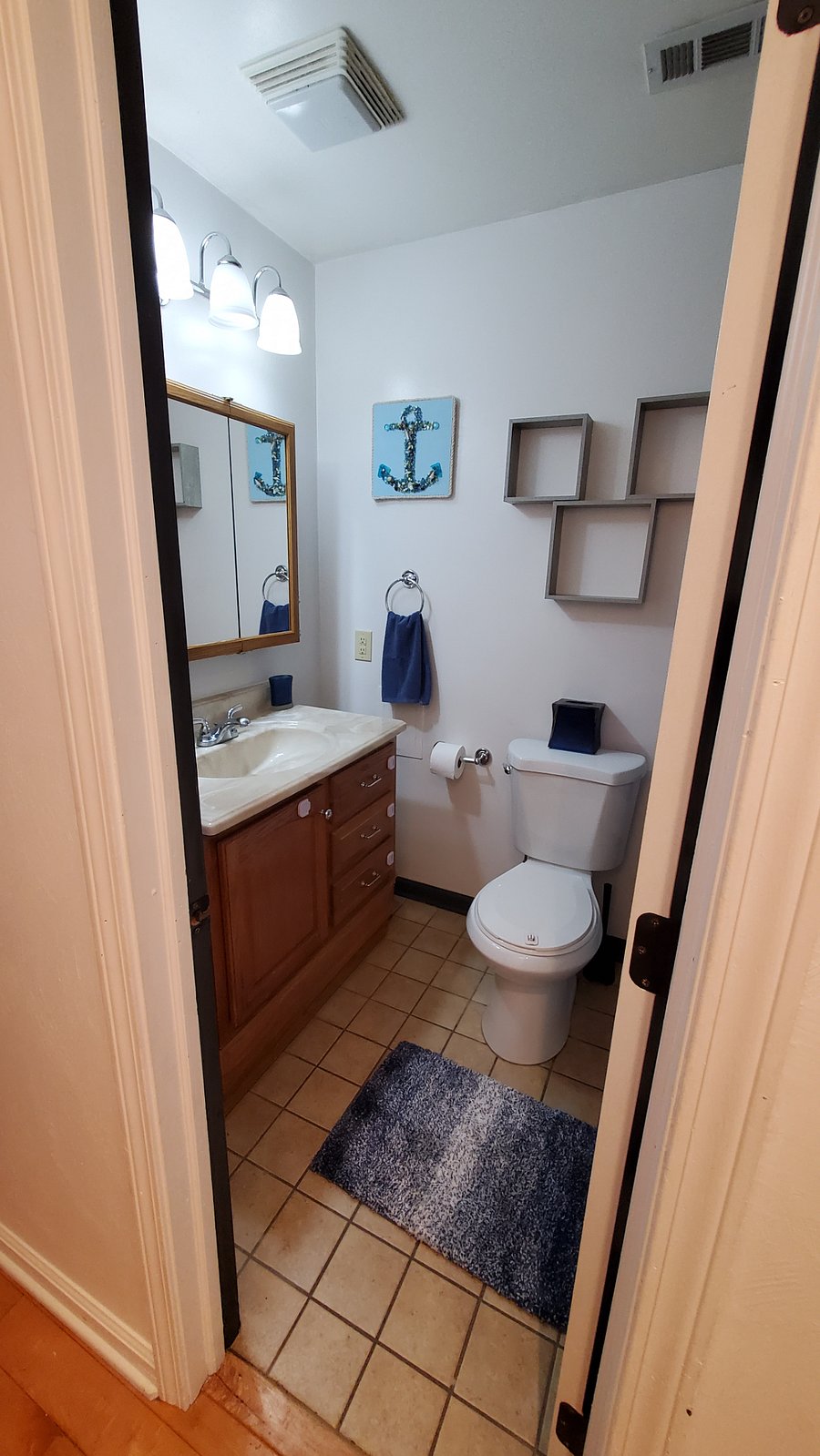 Main bathroom