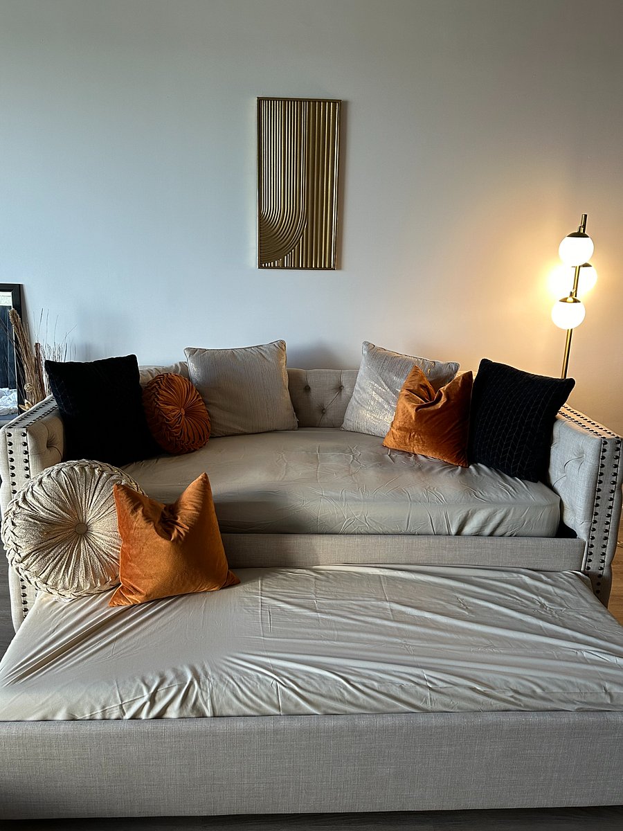 Day bed with trundle, two twin beds.
