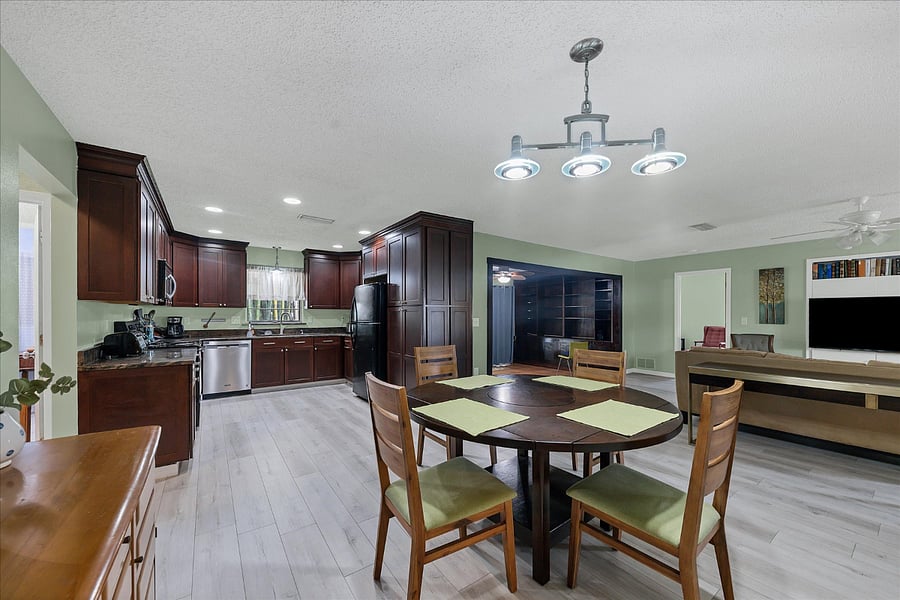 Furnished Finder property 714133_1 photo 9