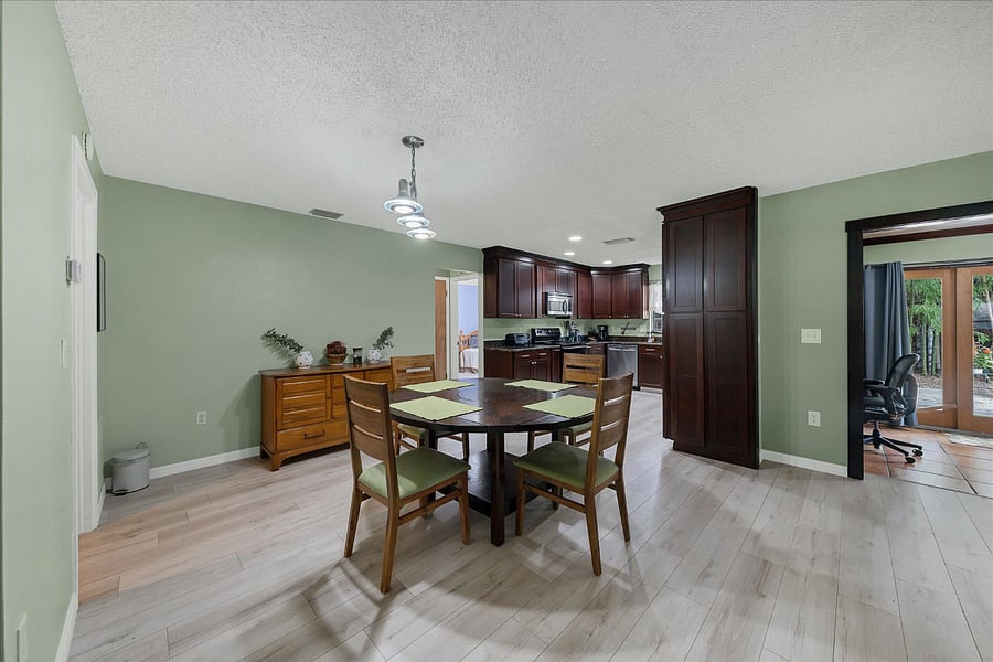 Furnished Finder property 714133_1 photo 11