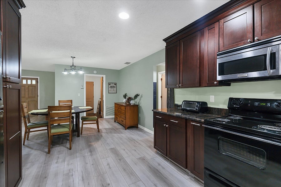 Furnished Finder property 714133_1 photo 20