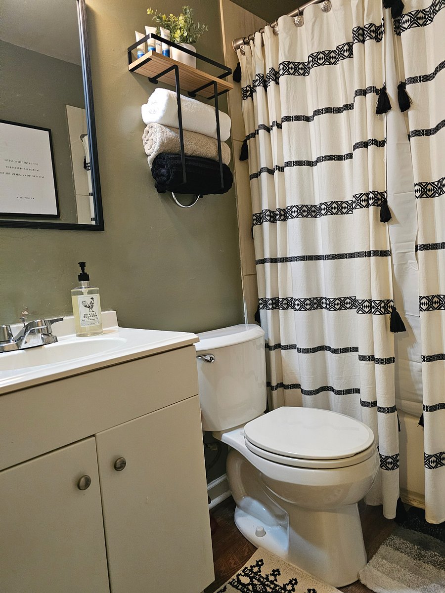 Furnished Finder property 714135_1 photo 7