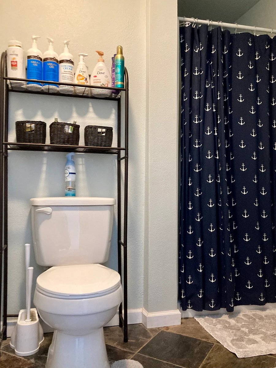 Guest House Bath