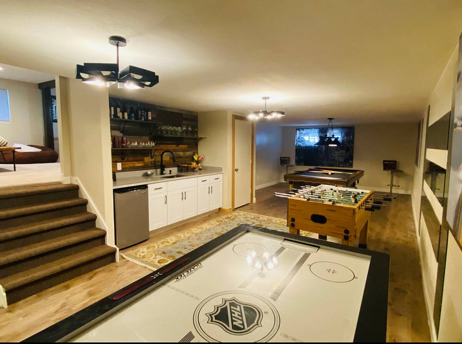 Air hockey, fireball, pool table