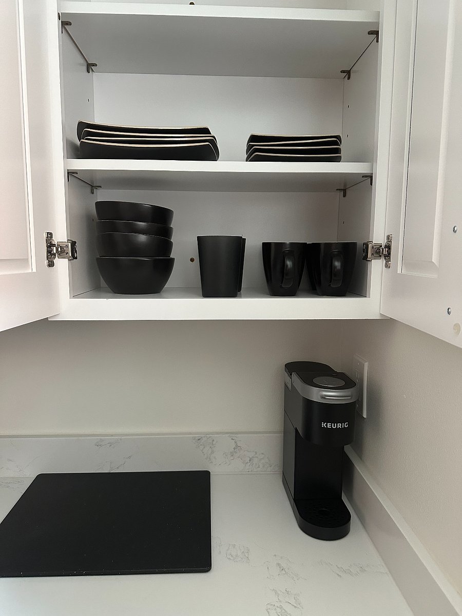Plates, Dishes and Cups. Keurig for the morning coffee convenience
