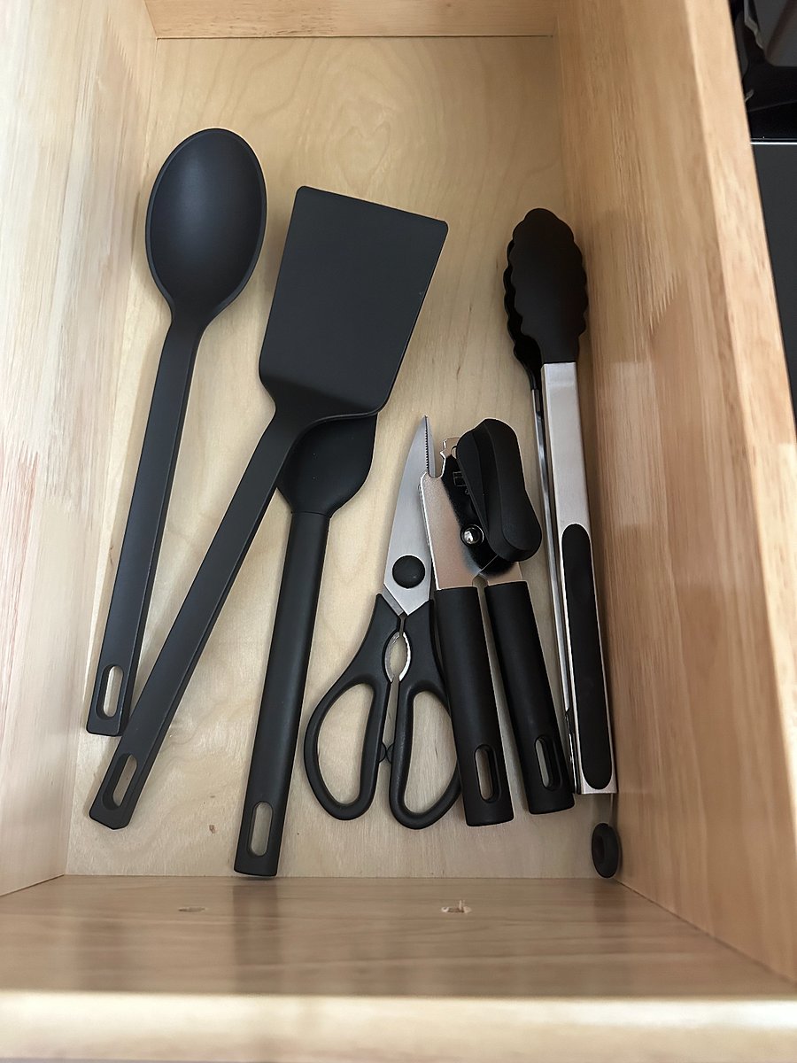 cooking utensils and can opener