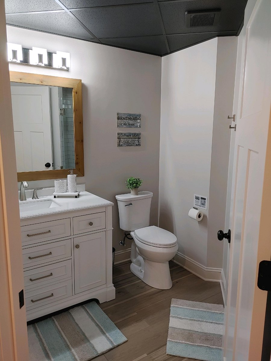 Nice bathroom