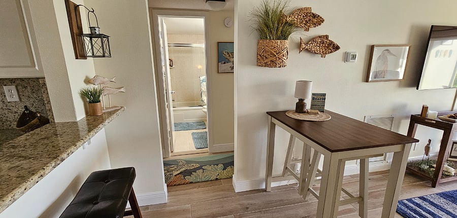 Entrance area facing the guest bathroom