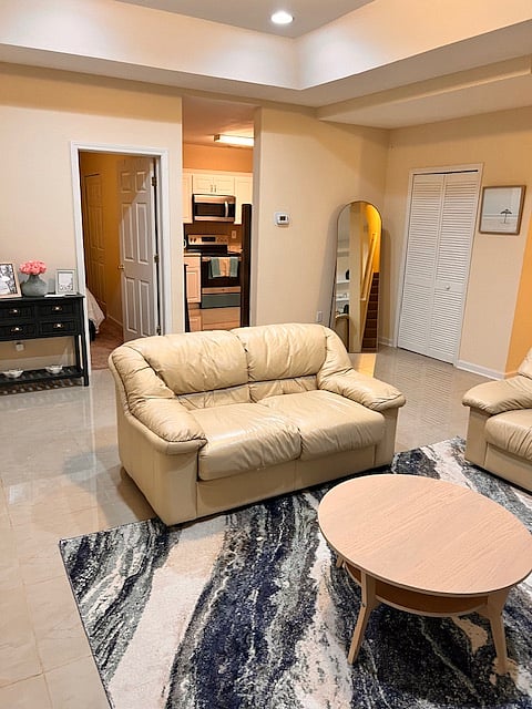 Furnished Finder property 714605_1 photo 22