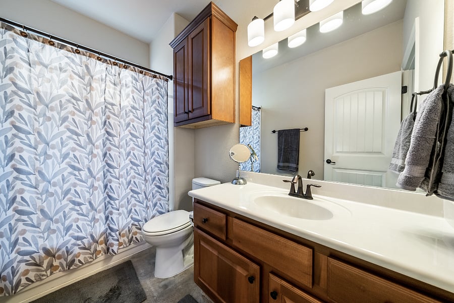 Bathroom 1 Full Size