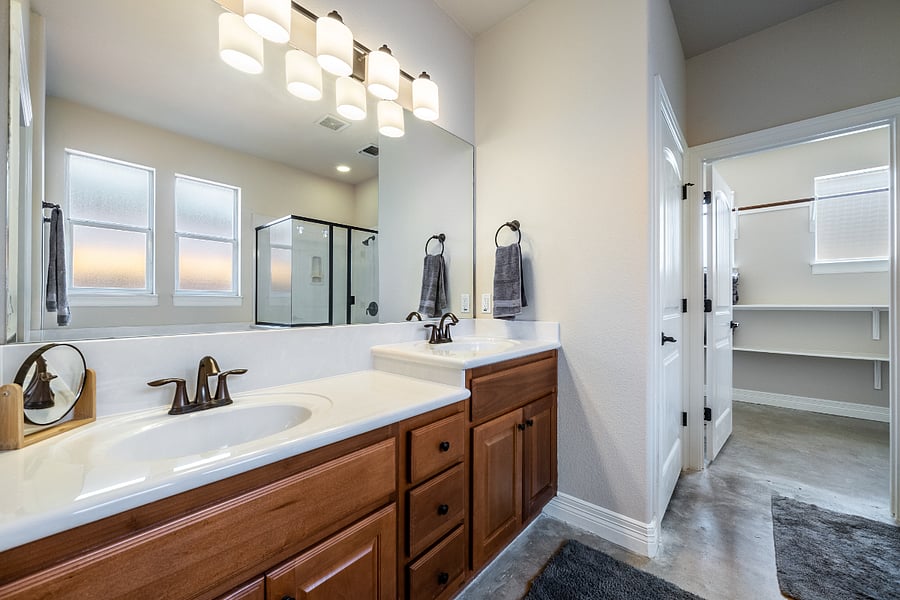 Bathroom #3 with walk-in clothes closet