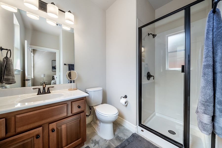 Bathroom 2 Full Size