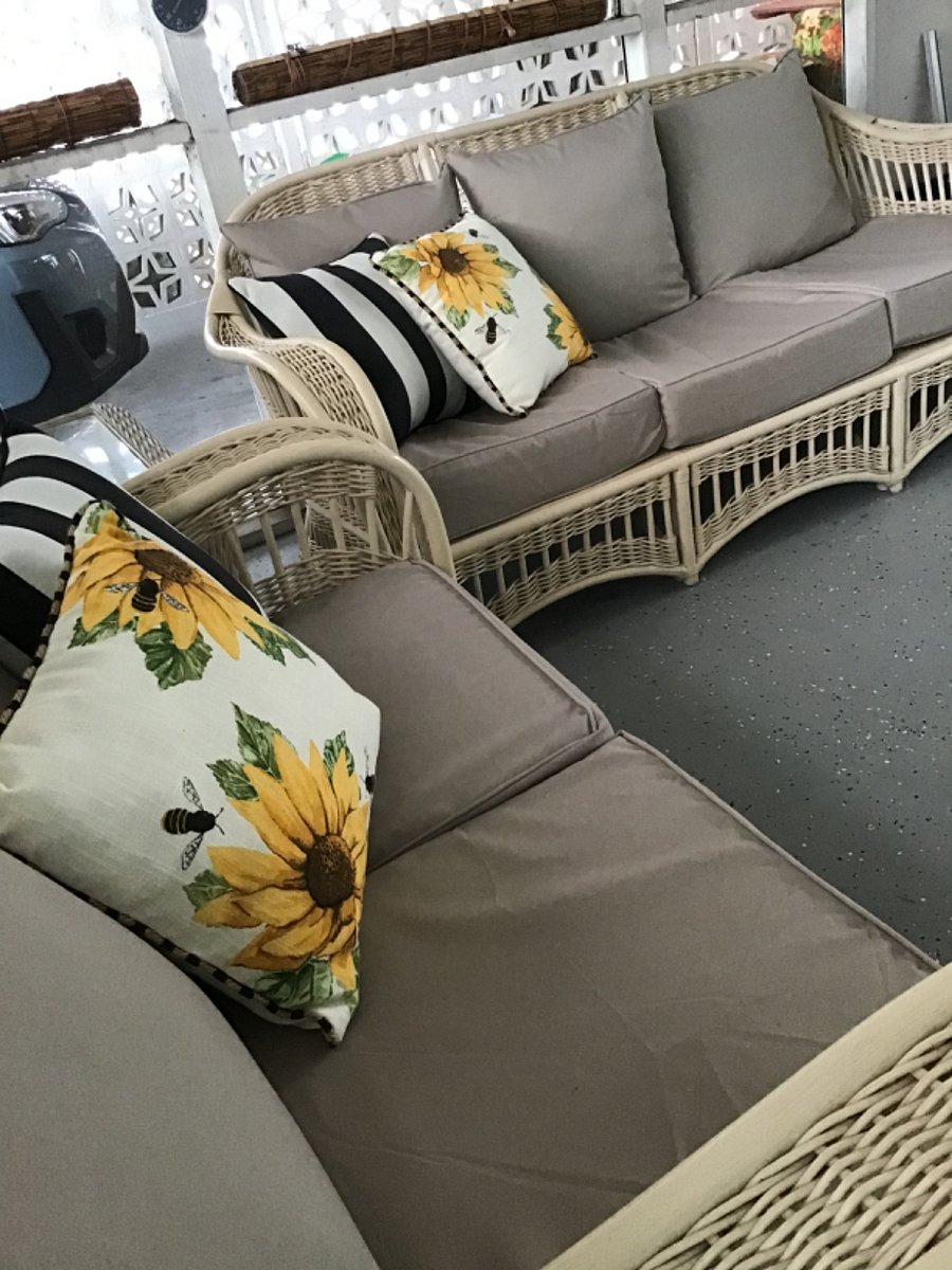 Lanai patio seating, cushions new June 2024
