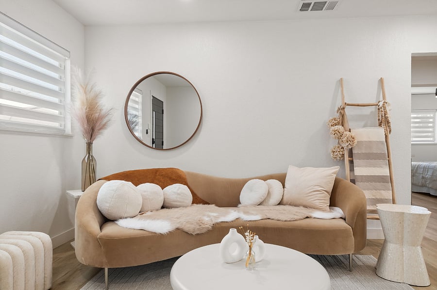 Spacious and modern living room w/ 58" Smart TV w/ Netflix, Google, YoutubeTV, and more.