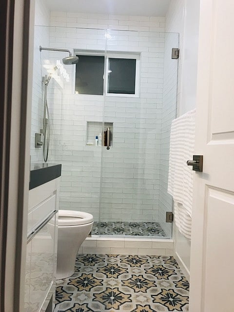 2n Bathroom