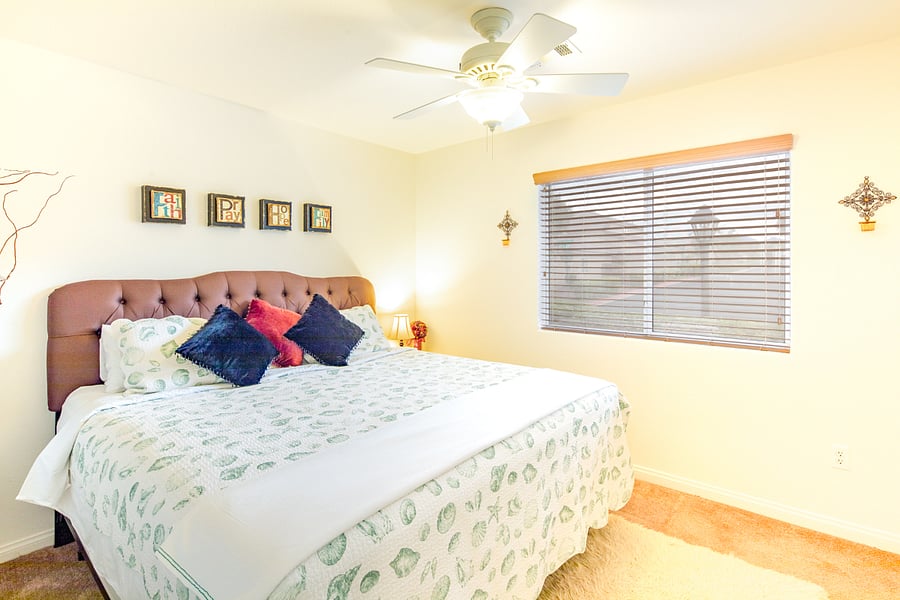 King size guest bedroom