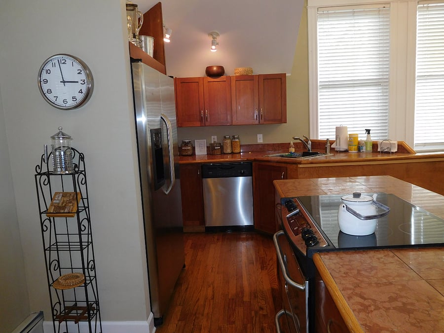Fully furnished kitchen is a delight to cook in