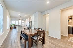 Furnished Finder property 715065_1 photo 4