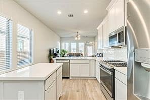 Furnished Finder property 715065_1 photo 6
