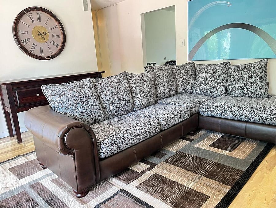 Living Room with plenty of seating