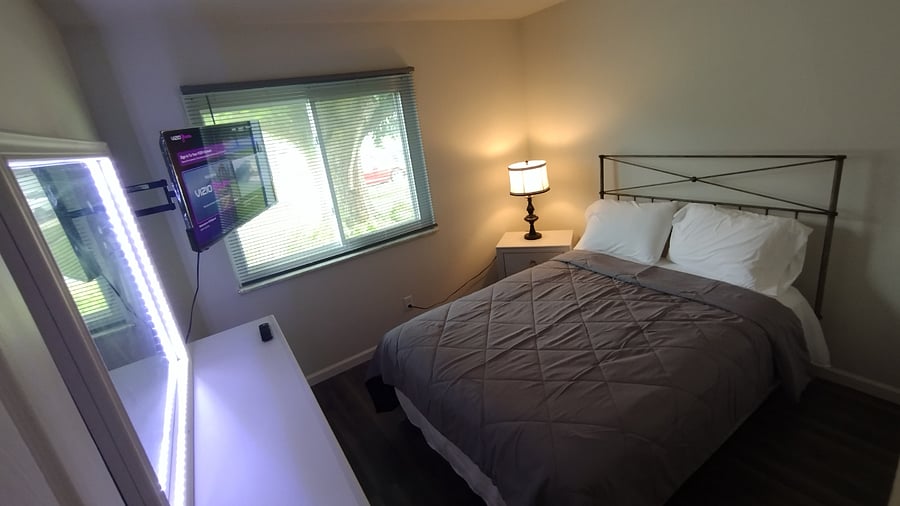 Bedroom with full bed