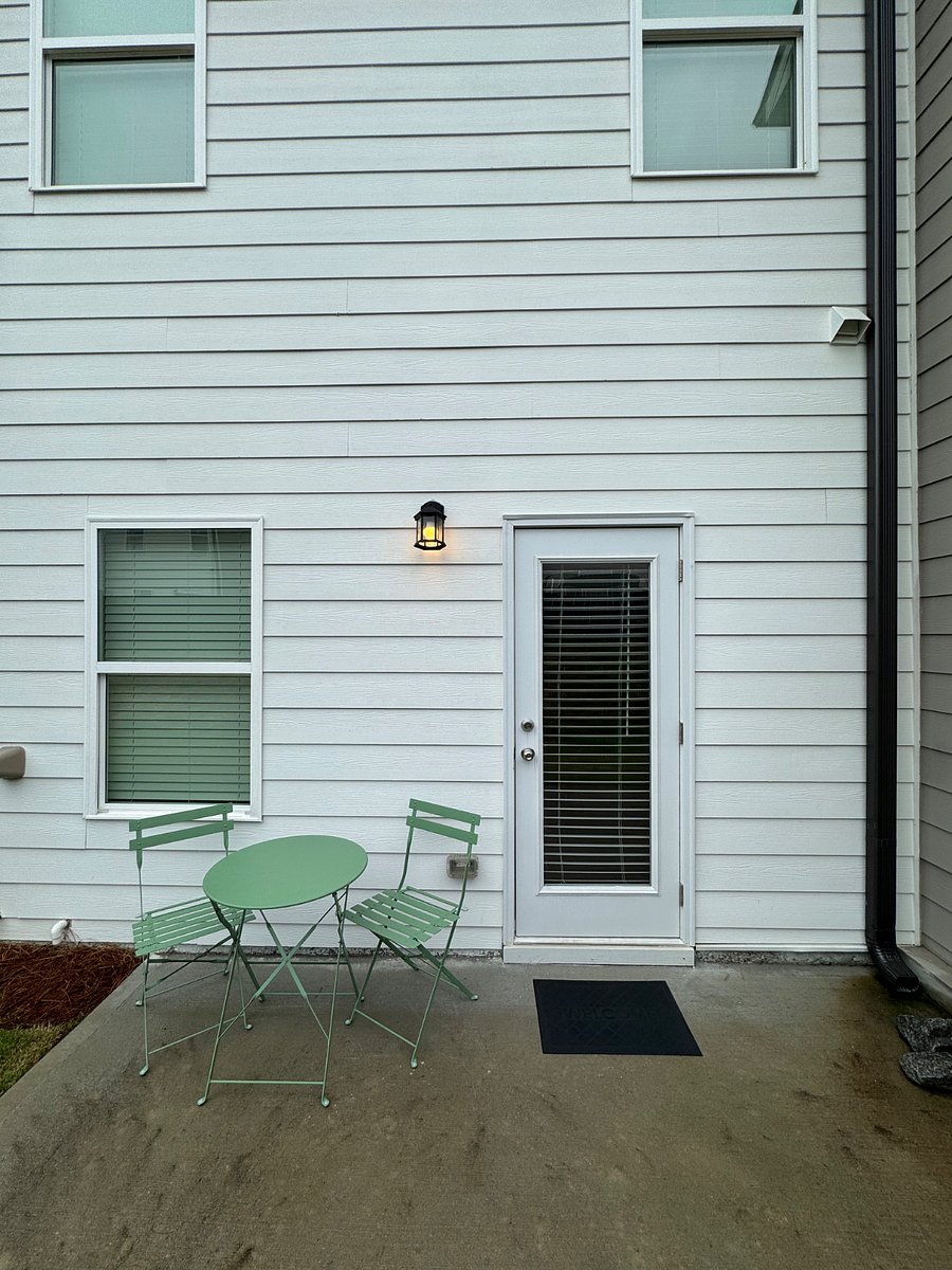Furnished Finder property 715164_1 photo 21