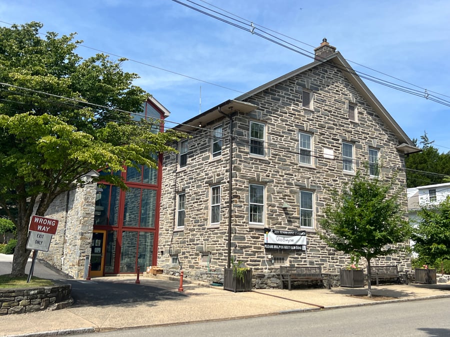 Gladwyne Library