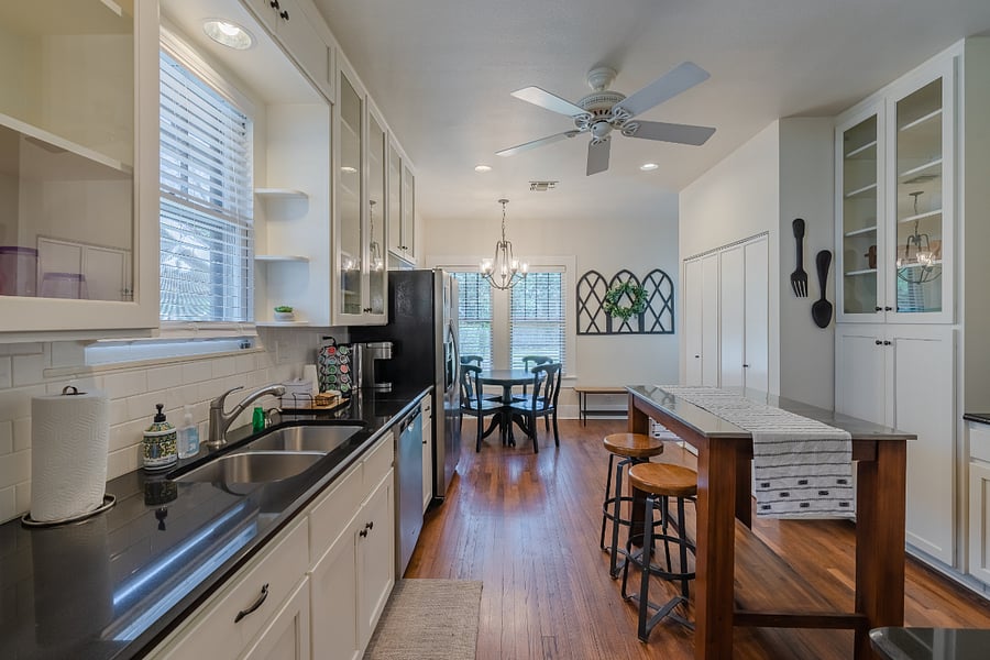 Full stocked kitchen