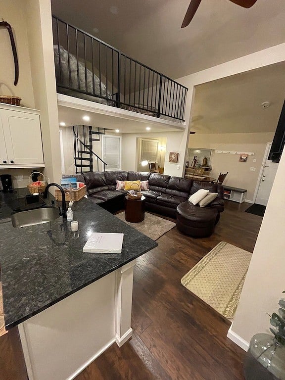 Furnished Finder property 715355_1 photo 8