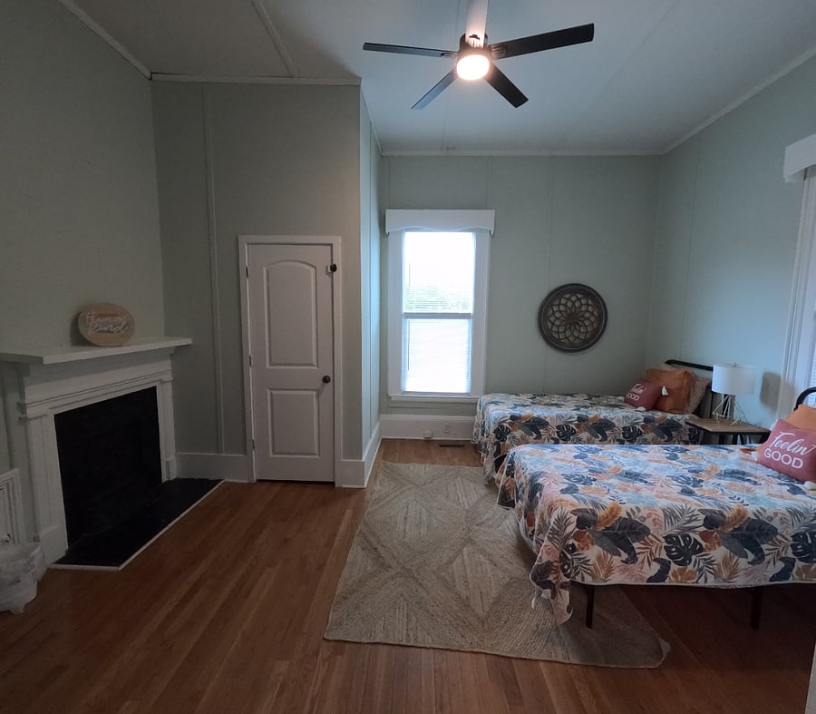 2nd bedroom