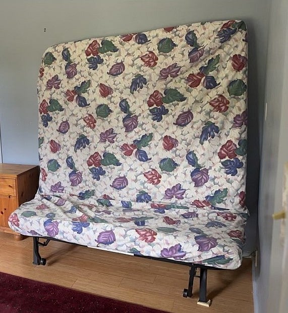 futon in sofa orientation