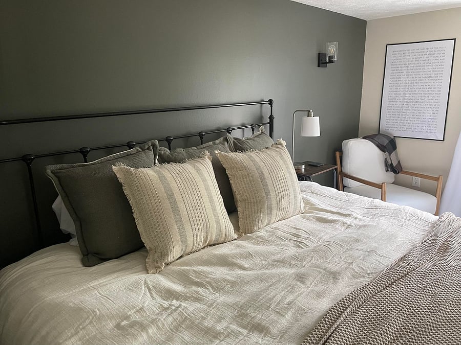 Master bedroom with King bed