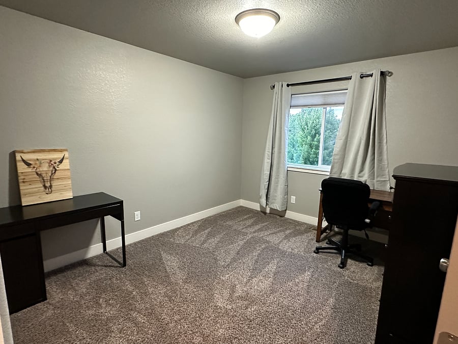 East bedroom-I can make this room an office with desk(s) or put a queen size bed with nightstand, lamp, etc. Renter's choice.