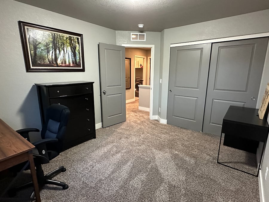 East bedroom-I can make this room an office with desk(s) or put a queen size bed with nightstand, lamp, etc. Renter's choice.