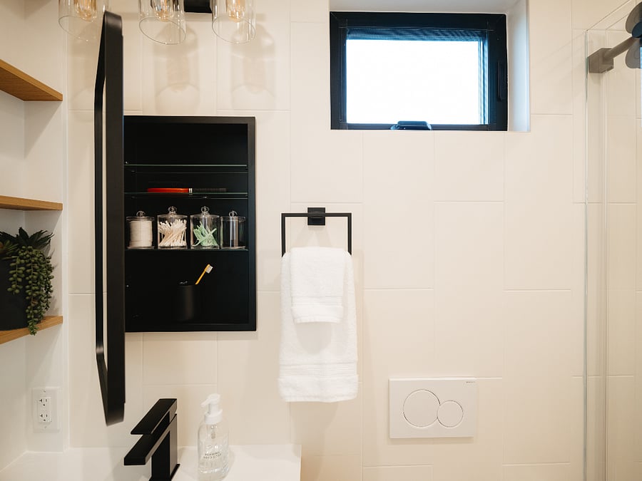 Hidden storage everywhere! Tuck away your things inside the medicine cabinet.