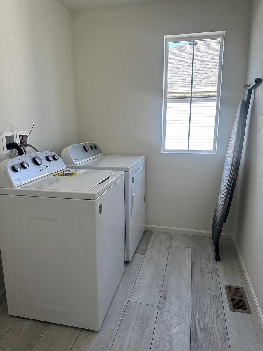Furnished Finder property 715622_1 photo 8