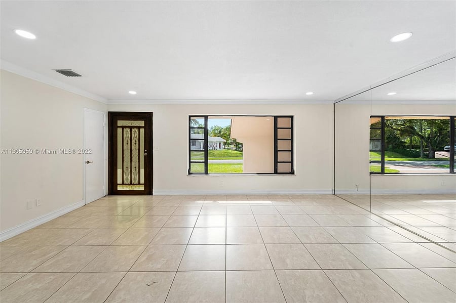 Furnished Finder property 715707_1 photo 3