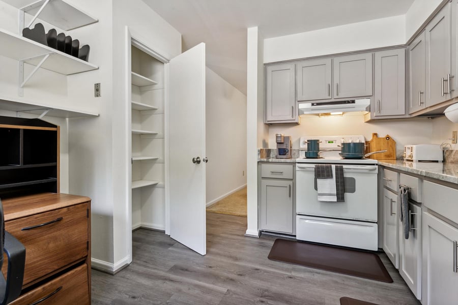 Furnished Finder property 715789_1 photo 9