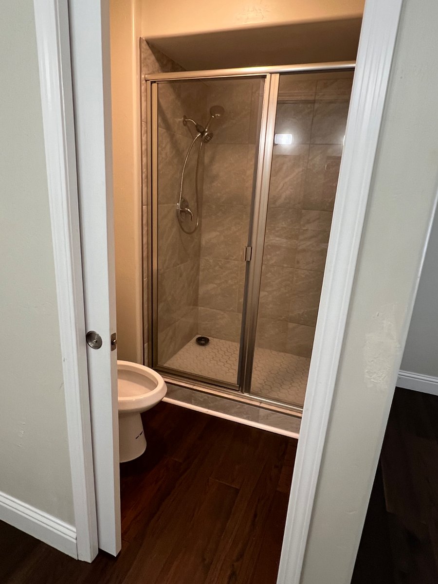 Master bedroom bathroom