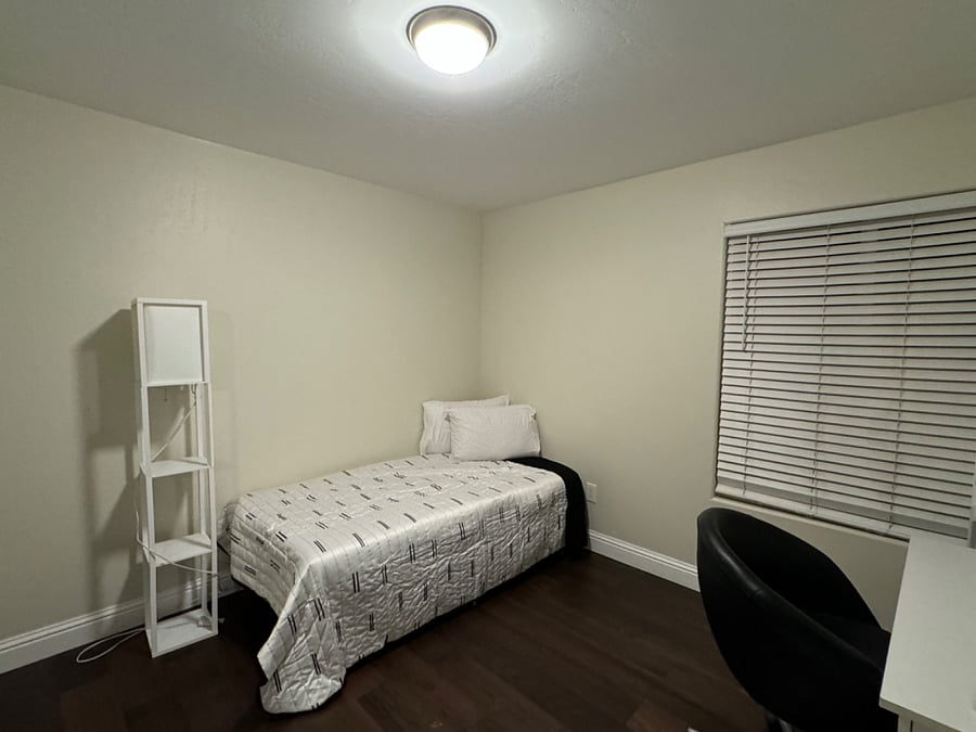2nd bottom floor bedroom 1/3