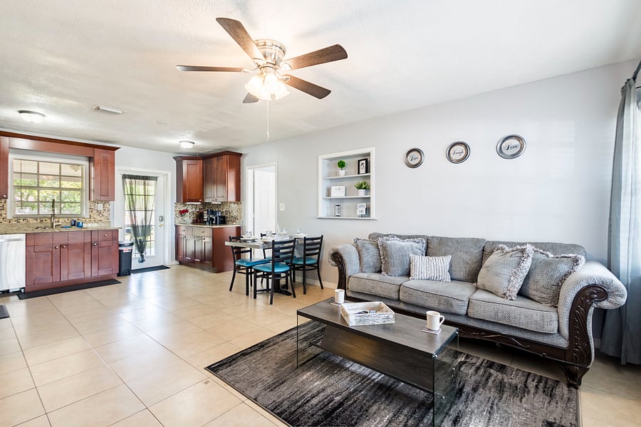 Furnished Finder property 715909_1 photo 2