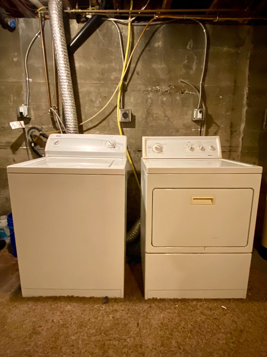 Full sized washer dryer in unit